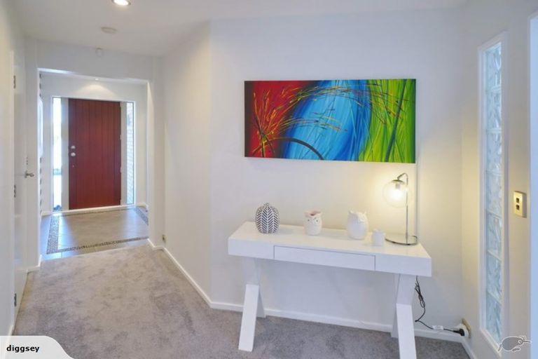 Photo of property in 10 Tawa Place, Parklands, Christchurch, 8083