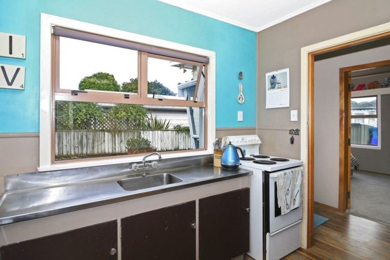 Photo of property in 1/47 Record Street, Fitzroy, New Plymouth, 4312