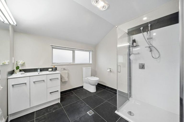 Photo of property in 10 Lake Drive, Karaka, Papakura, 2113