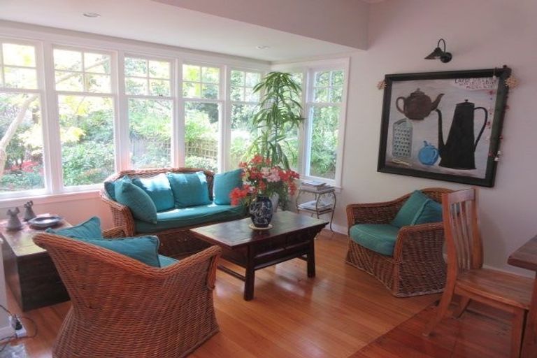 Photo of property in 48 Ferry Street, Seatoun, Wellington, 6022