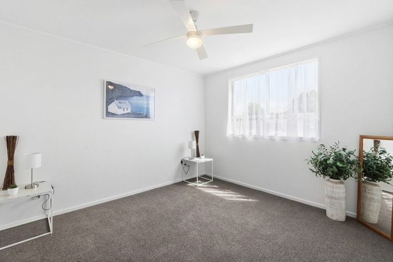 Photo of property in 39a Odlin Crescent, Nawton, Hamilton, 3200