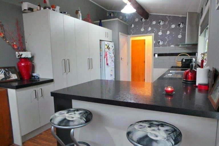 Photo of property in 6 Windsor Place, Levin, 5510