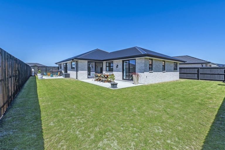 Photo of property in 9 Piwakawaka Place, Leeston, 7632