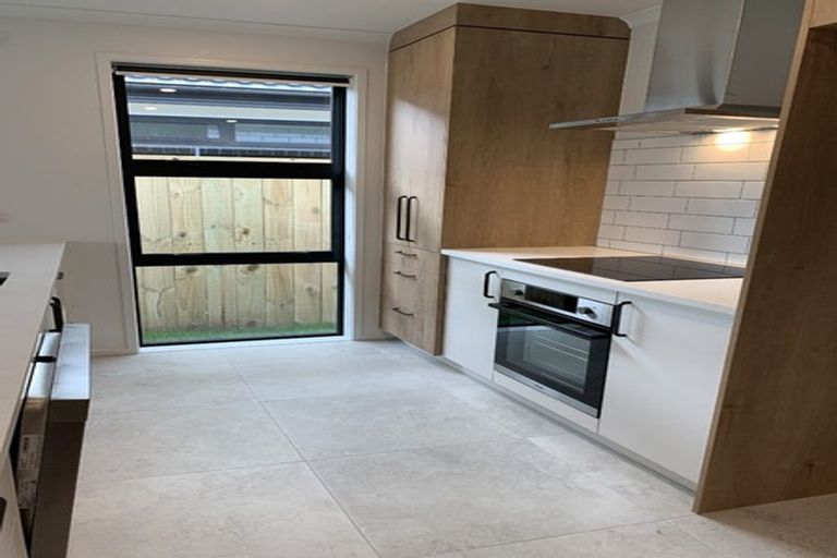 Photo of property in 7 Rarangi Mai Lane, Karaka, 2113