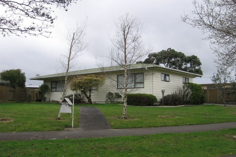 Photo of property in 25 Hillcrest Drive, Kelvin Grove, Palmerston North, 4414