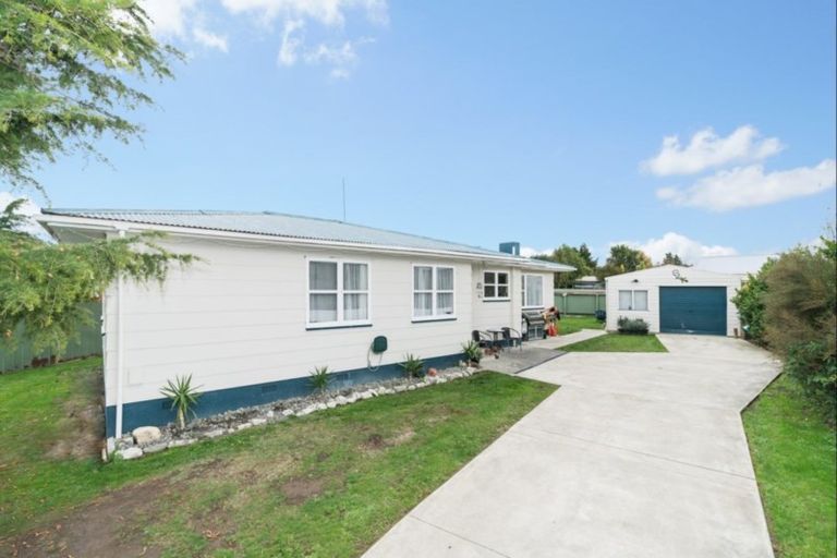 Photo of property in 28 Dewe Avenue, Feilding, 4702