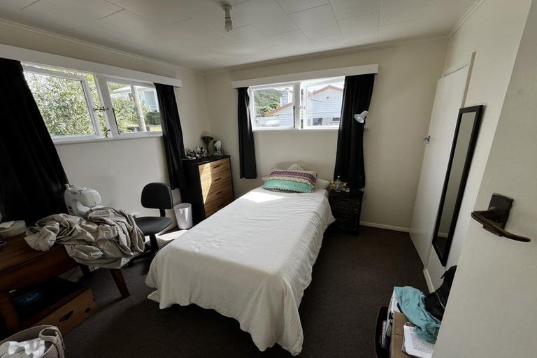 Photo of property in 17 Camperdown Road, Miramar, Wellington, 6022