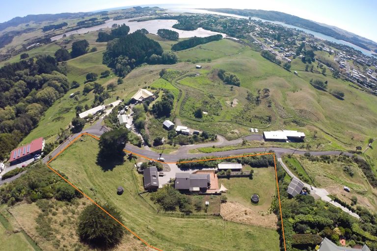 Photo of property in 57 Hills Road, Raglan, 3295