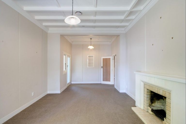 Photo of property in 300 Grays Road, Saint Leonards, Hastings, 4120