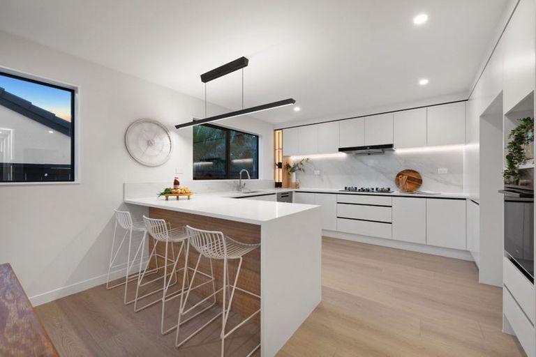 Photo of property in 42c Takutai Avenue, Half Moon Bay, Auckland, 2012