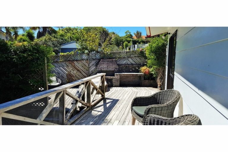 Photo of property in 16 Gerontius Lane, Snells Beach, 0920