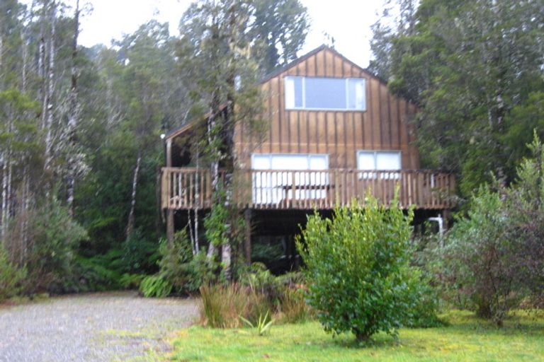 Photo of property in 19 Korua Street, Moana, 7872