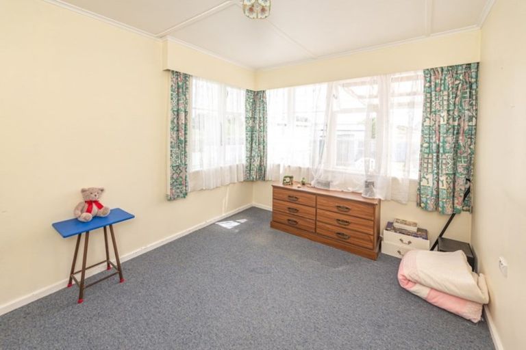 Photo of property in 92 Swiss Avenue, Gonville, Whanganui, 4501