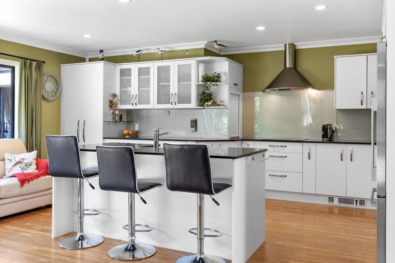 Photo of property in 7 Piha Close, Papamoa Beach, Papamoa, 3118