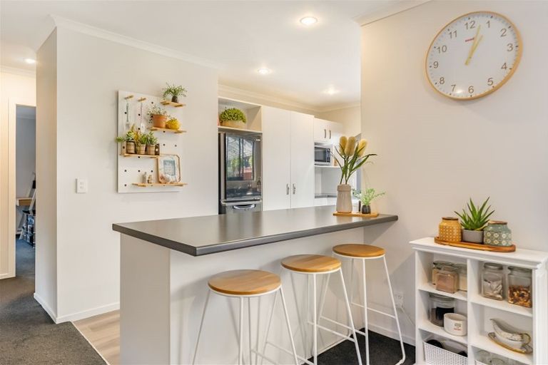 Photo of property in 85 Farmer Crescent, Taita, Lower Hutt, 5011