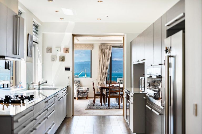 Photo of property in 12/95 Molesworth Street, Thorndon, Wellington, 6011