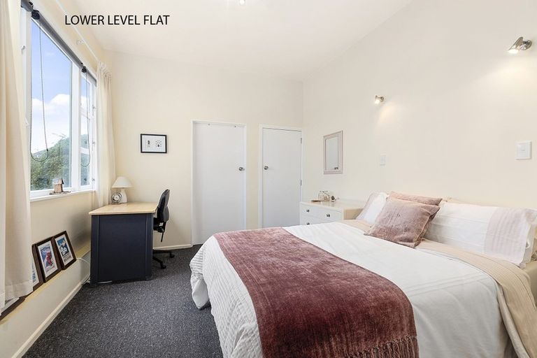 Photo of property in 32 Newport Terrace, Seatoun, Wellington, 6022