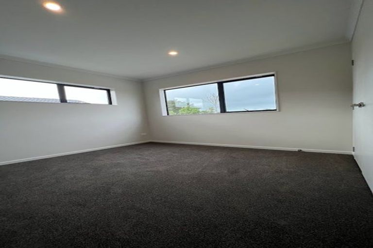 Photo of property in 82b Eversleigh Road, Belmont, Auckland, 0622