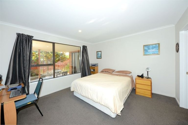 Photo of property in 1/2b Wherstead Road, Cashmere, Christchurch, 8022