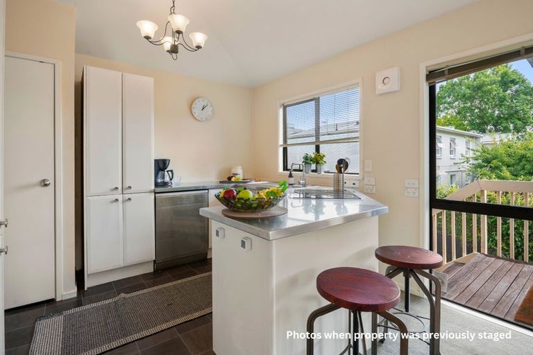 Photo of property in 10c Matipo Road, Mairangi Bay, Auckland, 0630