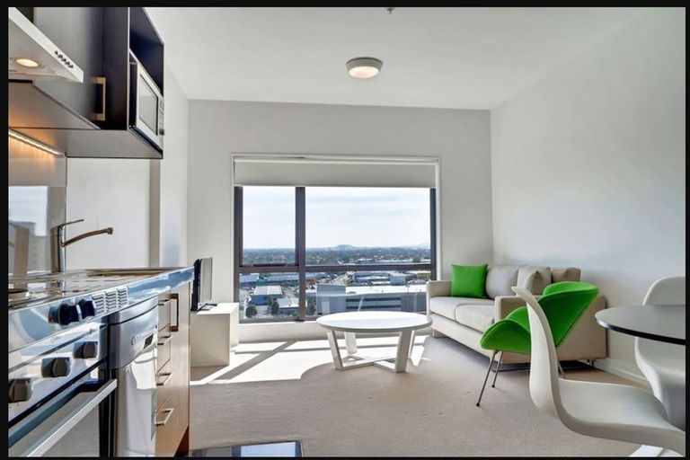 Photo of property in Twin Towers, 802/17 Putney Way, Manukau, Auckland, 2104