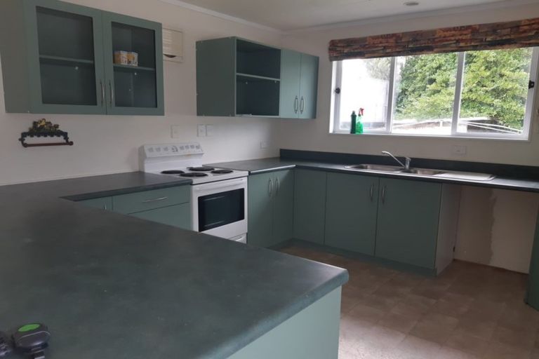 Photo of property in 15 Harrison Street West, Featherston, 5710