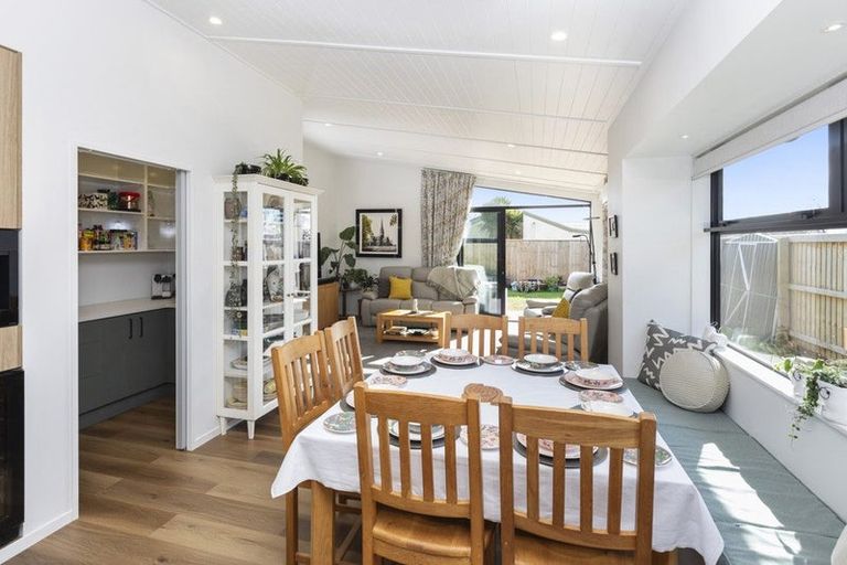 Photo of property in 5 Dray Place, Halswell, Christchurch, 8025