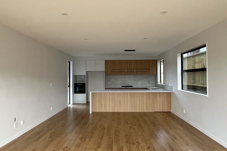 Photo of property in 31b Larne Avenue, Pakuranga Heights, Auckland, 2010