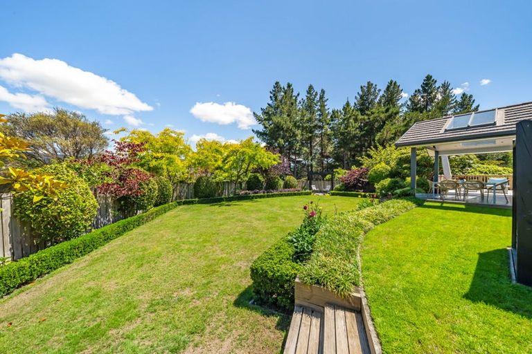 Photo of property in 13 Marua Palm Grove, Timberlea, Upper Hutt, 5018