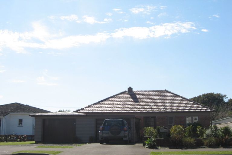 Photo of property in 41 Upjohn Street, Brooklands, New Plymouth, 4310