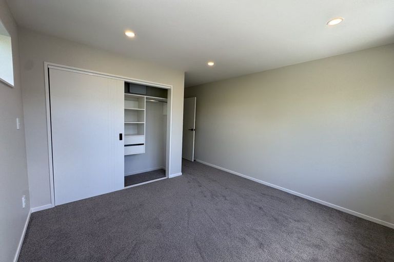 Photo of property in 14e Serjeant Street, Henderson, Auckland, 0612