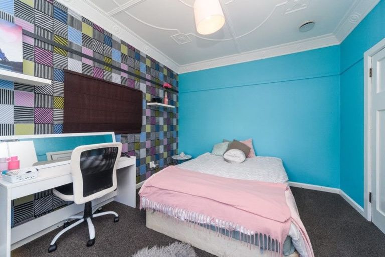 Photo of property in 24 Havill Street, Takaro, Palmerston North, 4410