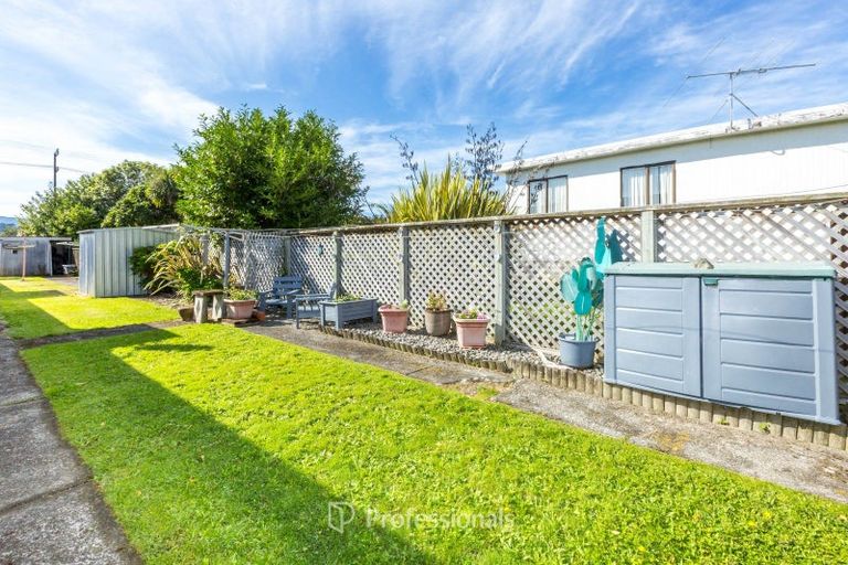 Photo of property in 2/15 Ebdentown Street, Ebdentown, Upper Hutt, 5018