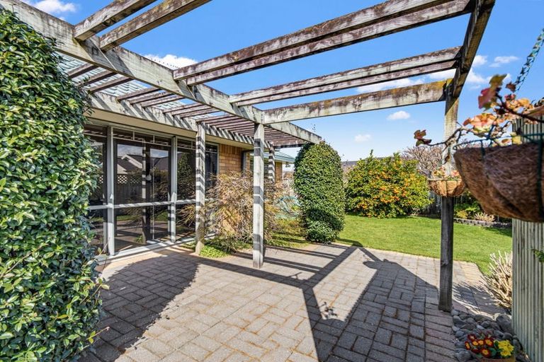 Photo of property in 10 Chatswood Place, Rototuna, Hamilton, 3210