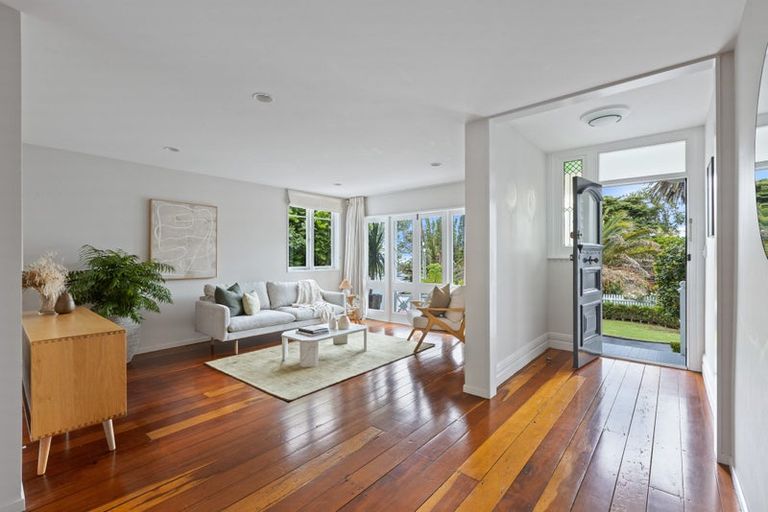 Photo of property in 6 Stafford Road, Northcote Point, Auckland, 0627