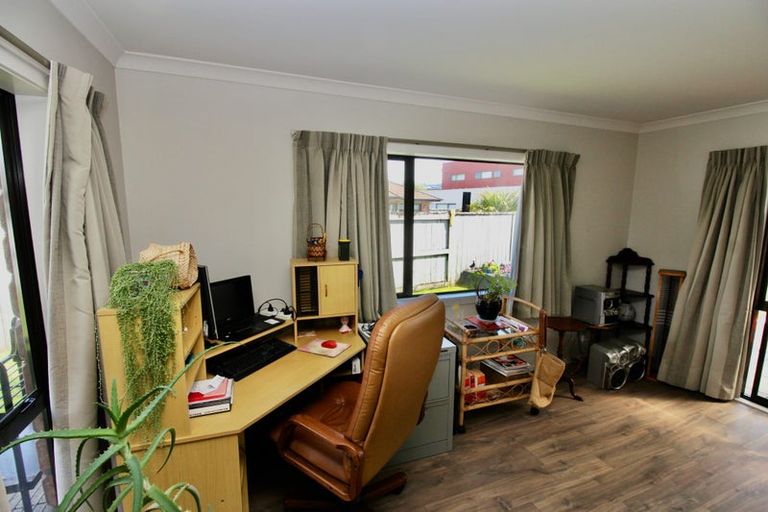 Photo of property in 52 Kupe Drive, Whitianga, 3510