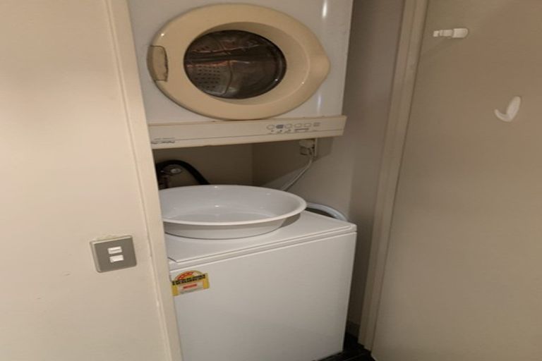 Photo of property in Gerondis Bldg Apartments, 211/60 Willis Street, Wellington Central, Wellington, 6011