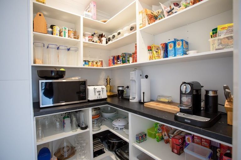 Photo of property in 25 Windsor Street, Terrace End, Palmerston North, 4410