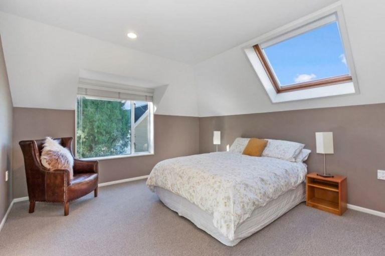 Photo of property in 20 Cashmere Road, Cashmere, Christchurch, 8022