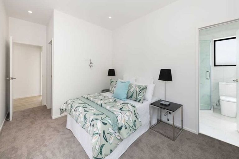 Photo of property in 60 Cooladawson Drive, Flat Bush, Auckland, 2019
