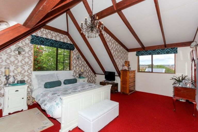 Photo of property in 22 Virginia Place, Whalers Gate, New Plymouth, 4310