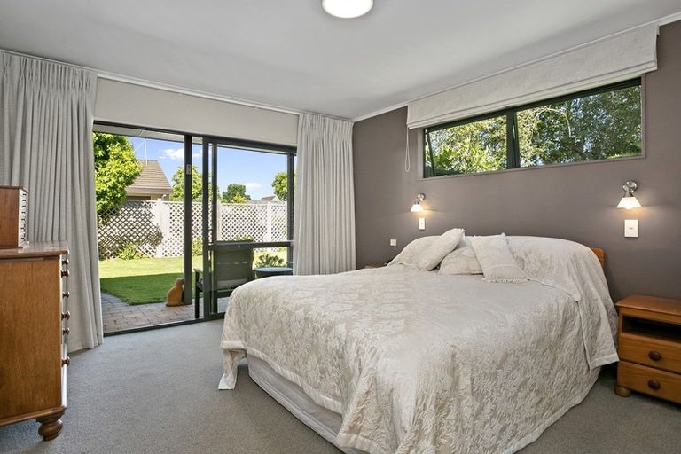 Photo of property in 24 Taylor Street, Cambridge, 3434