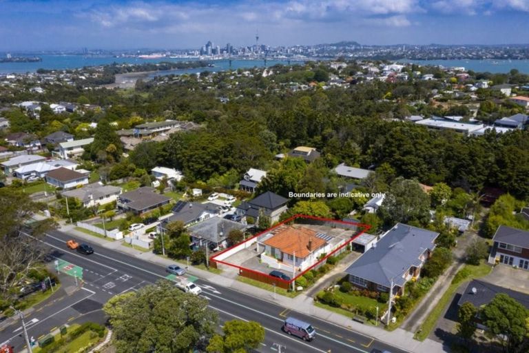 Photo of property in 226 Onewa Road, Birkenhead, Auckland, 0626