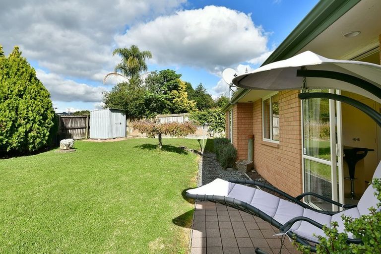 Photo of property in 63 Cabeleigh Drive, Helensville, 0800