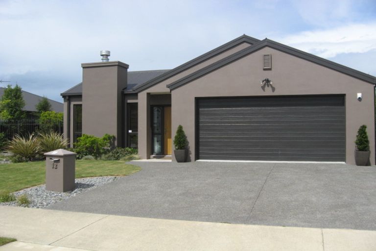 Photo of property in 12 Crombie Green, Northwood, Christchurch, 8051