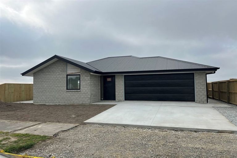 Photo of property in 5 Harry Manship Crescent, Halswell, Christchurch, 8025