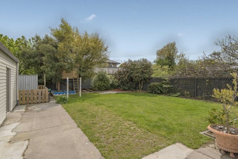 Photo of property in 16 Delph Street, Avonhead, Christchurch, 8042