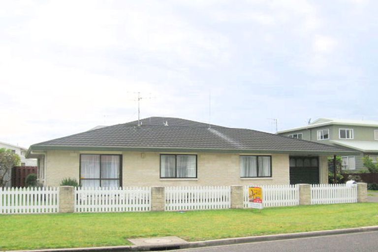 Photo of property in 23 Kulim Avenue, Otumoetai, Tauranga, 3110