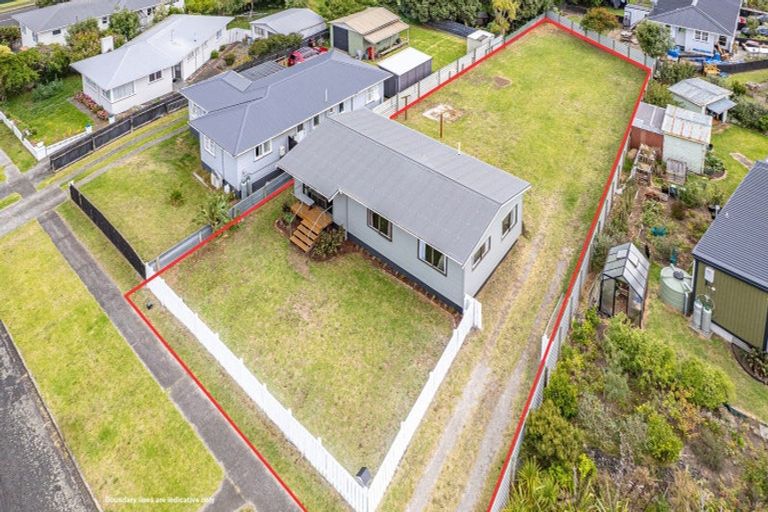 Photo of property in 7 Tainui Street, Castlecliff, Whanganui, 4501