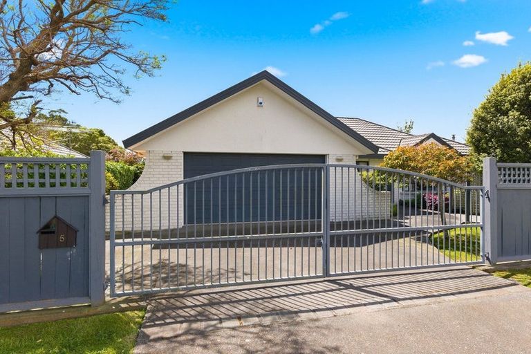 Photo of property in 5 Rimu Street, Waikanae, 5036